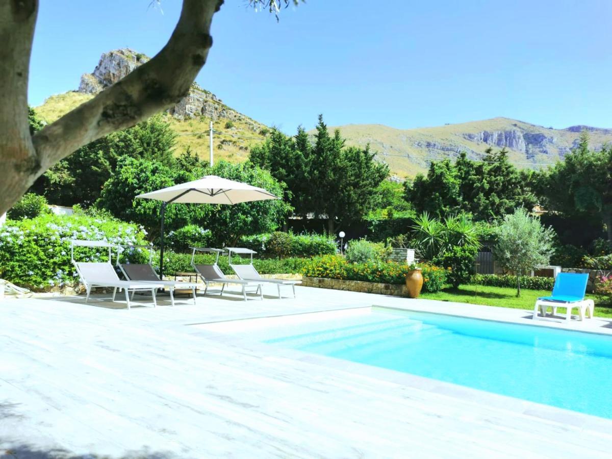 Villa Hibiscus Castellammare del Golfo Exterior photo