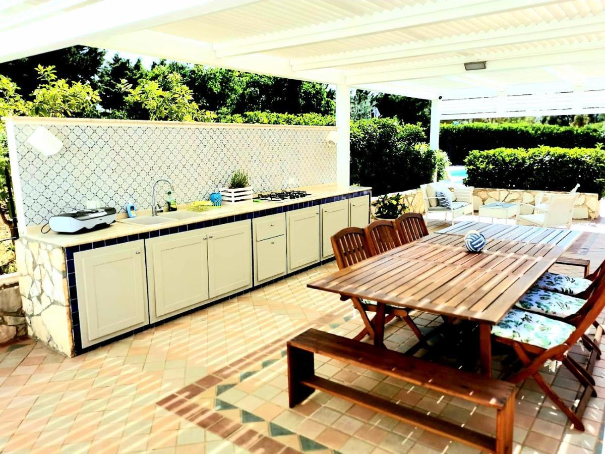 Villa Hibiscus Castellammare del Golfo Exterior photo